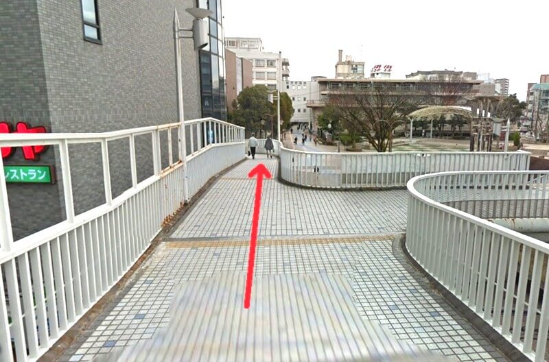 HPER（ハイパー）枚方市役所前店までの徒歩経路