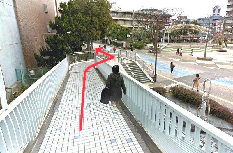 HPER（ハイパー）枚方市役所前店までの徒歩経路