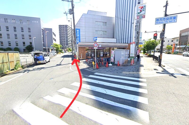HPER（ハイパー）枚方市役所前店までの徒歩経路